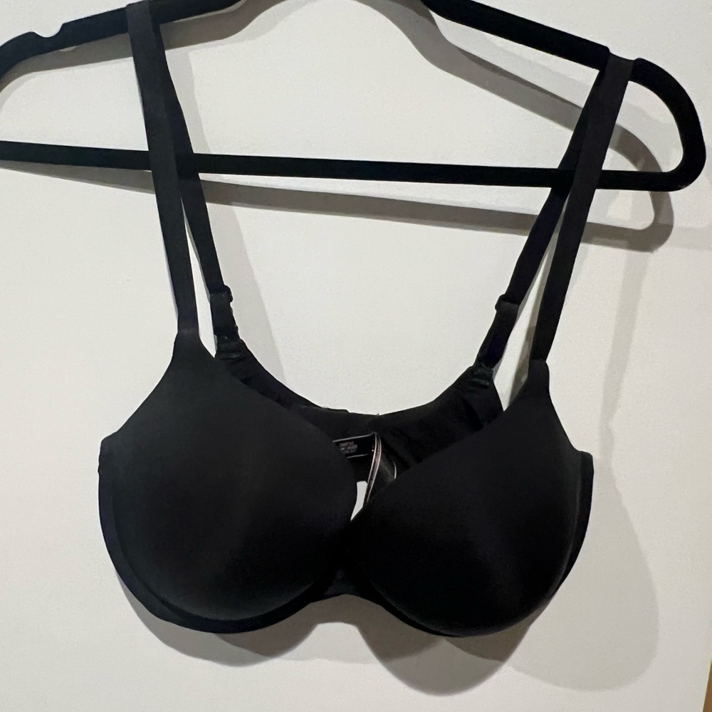 NWO Tags Victoria's Secret Bra
